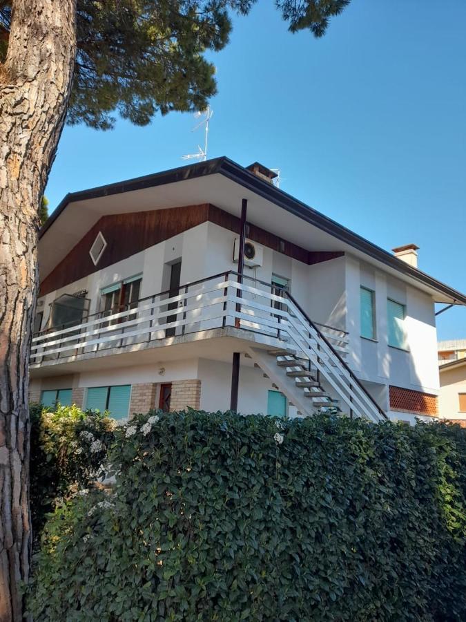 Villa Rossella Бибионе Екстериор снимка